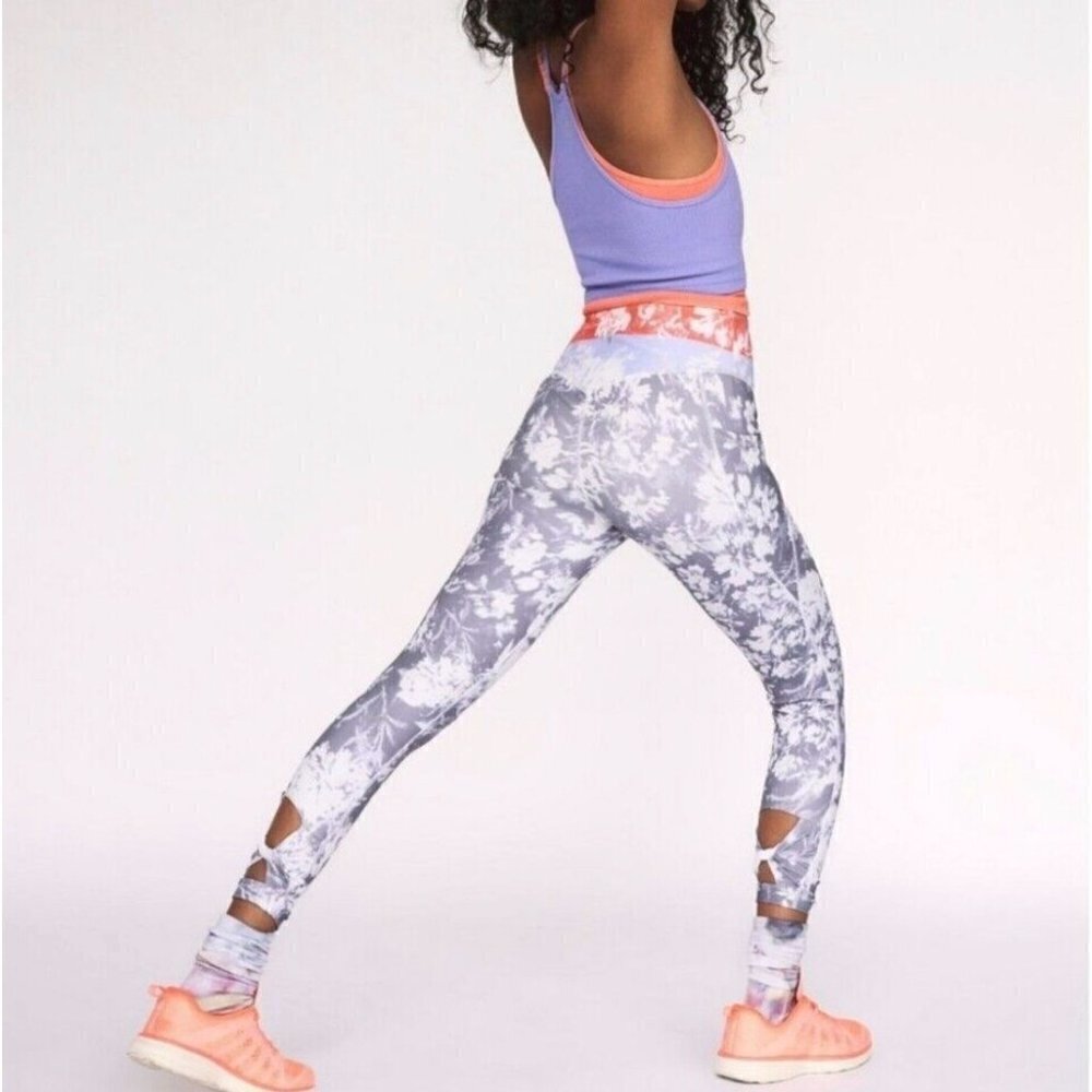 Free People Sz Small FP Movement Print Wave Rider Pocket Leggings